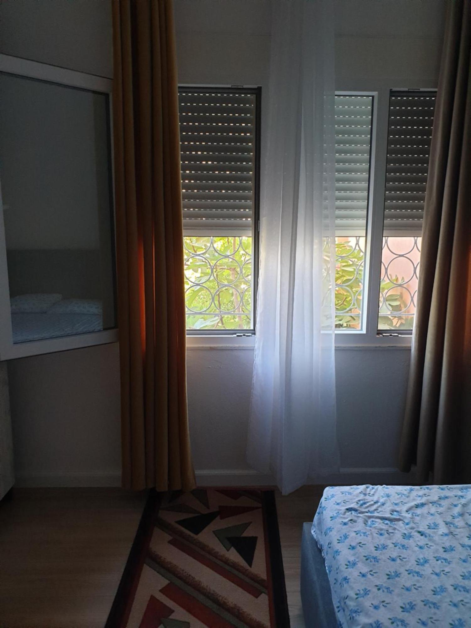 Kujtimi House * Durrës